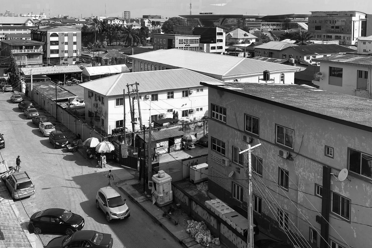 A Nigerian city street, in black and white